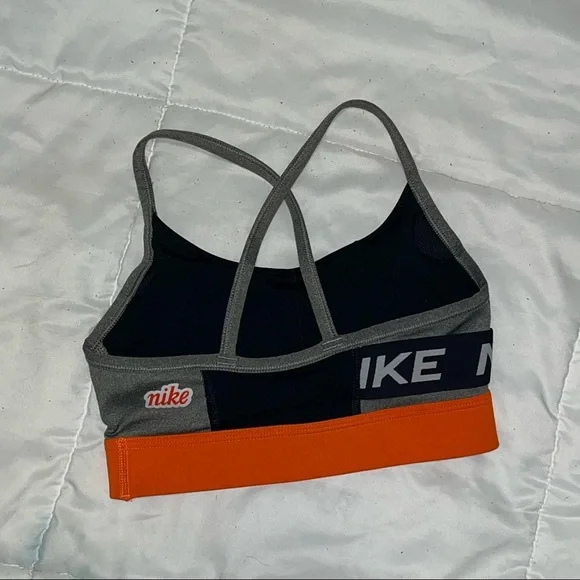 SOLD Nike Dri-Fit padded bra - Picture 2 of 4